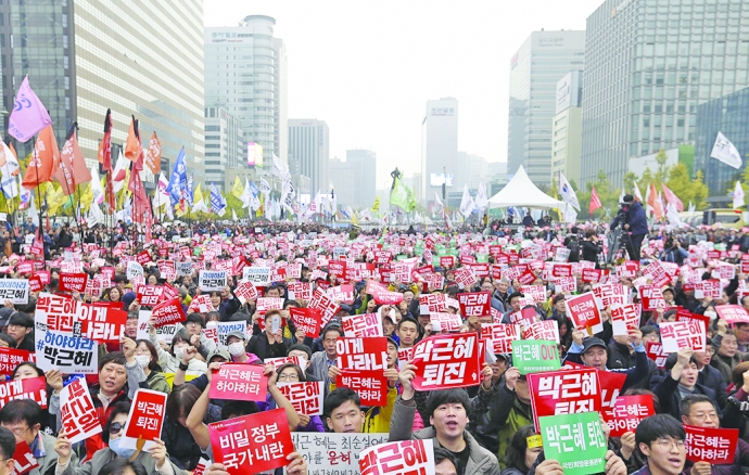 Biển người biểu tình phản đối Tổng thống Hàn Quốc 